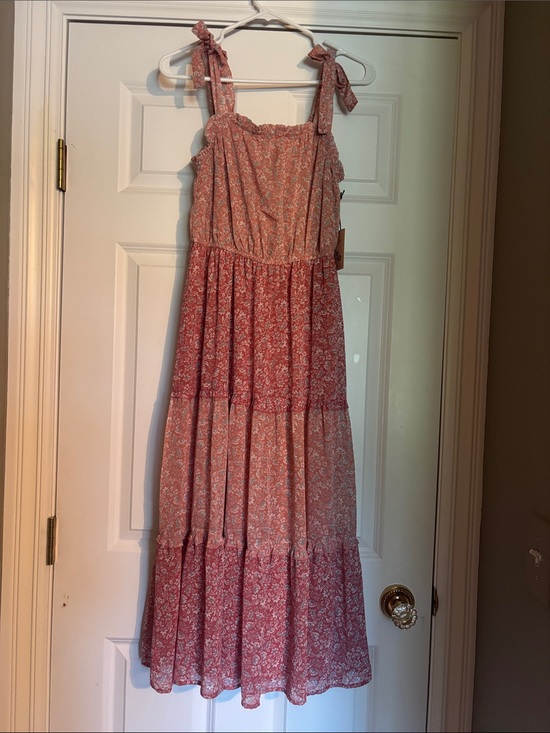 Sincerely Jules Dresses & Skirts - NEW!! Tie-Shoulder Rose Floral Maxi Dress